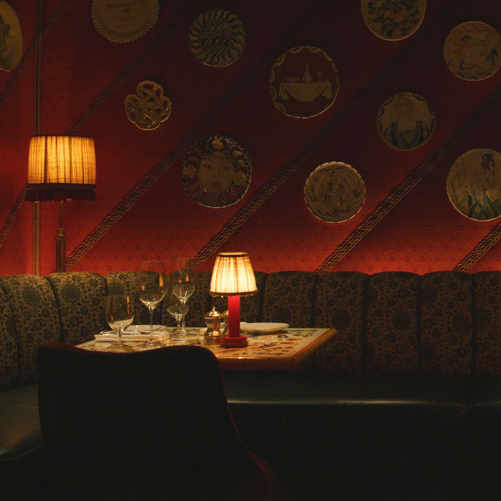 MODERN. BRITISH CHRISTMAS