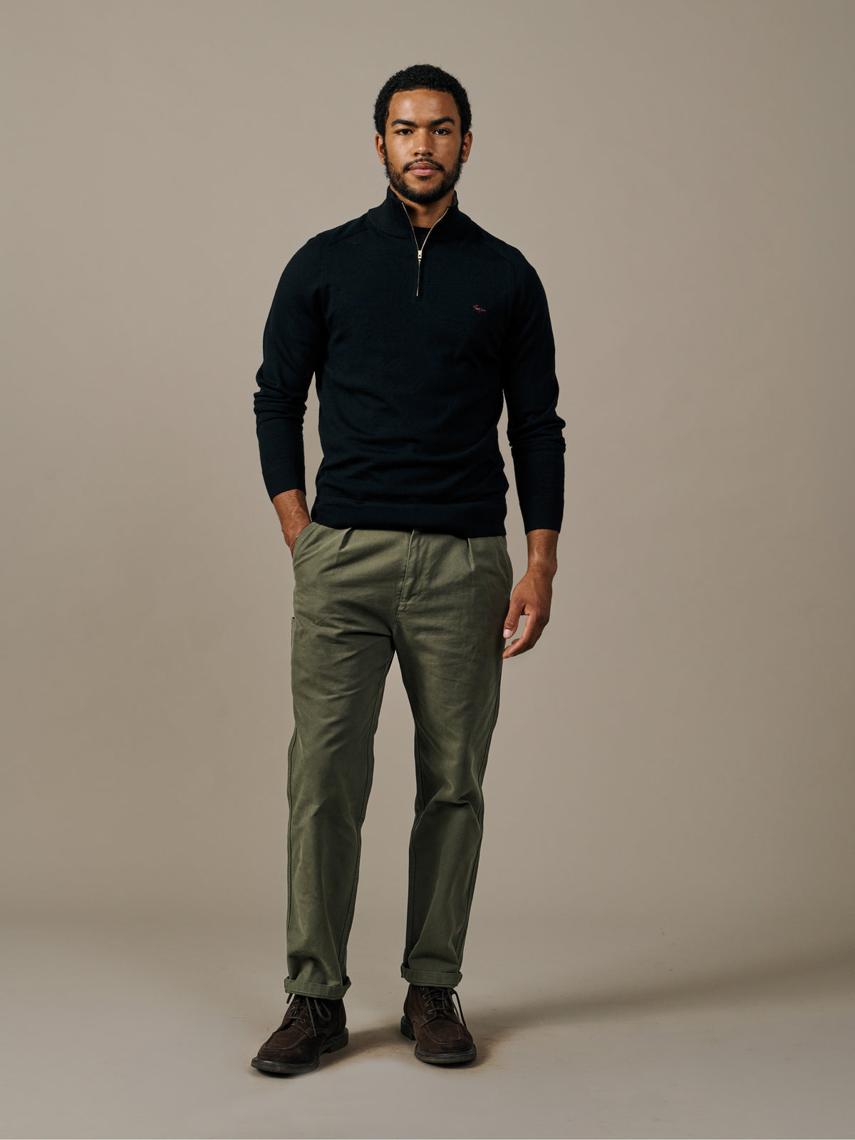 Aubin Black Laurel Extra Fine Merino Zip Neck Jumper | Zip Neck
