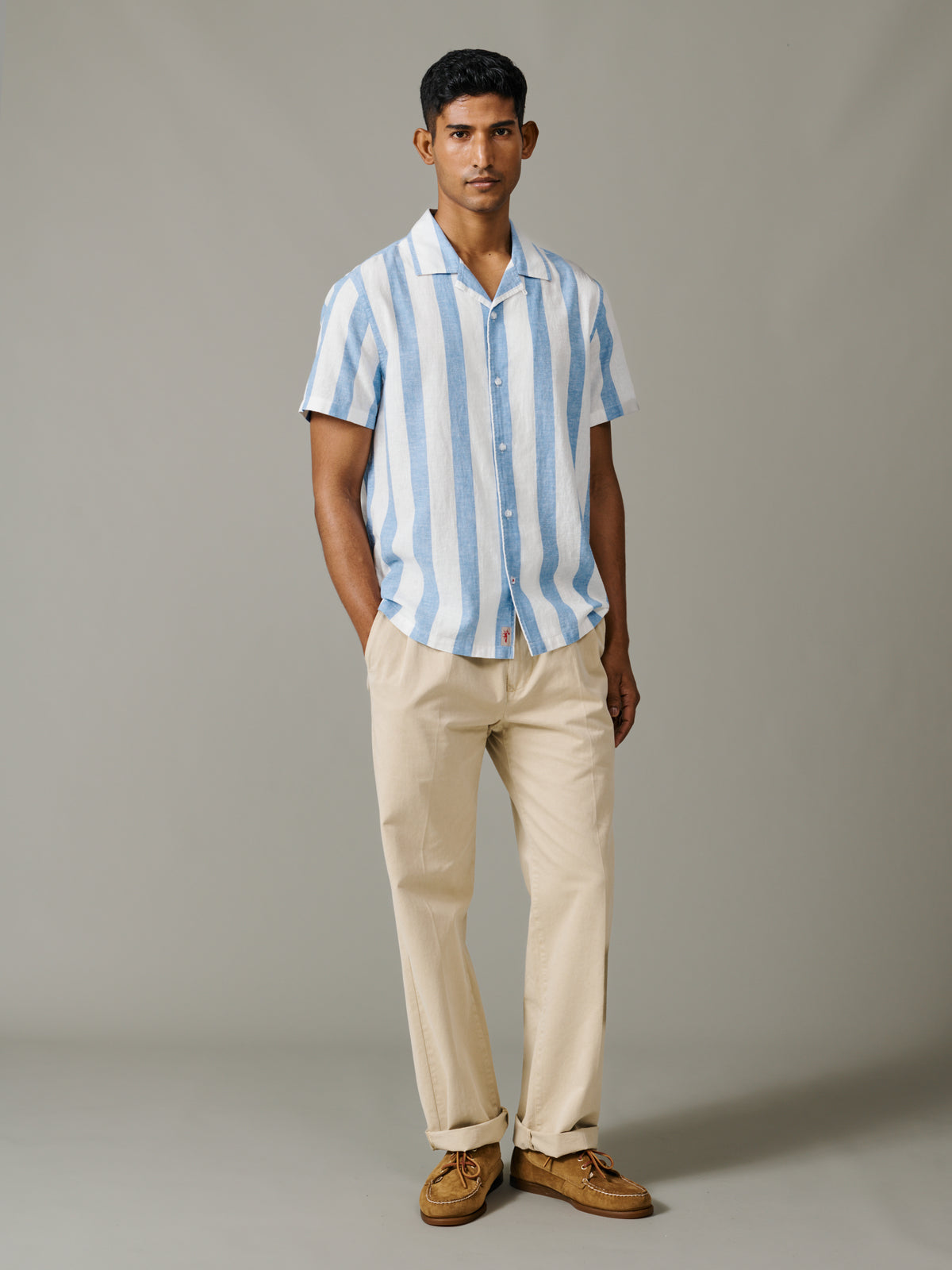 Aubin Wide Blue Stripe Abbey Cuban Collar Short Sleeved Shirt | Short Sleeve Shirt
