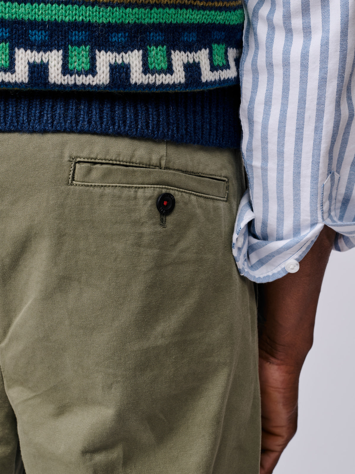 Aubin Khaki Barnstable Relaxed Fit Chino | Chinos