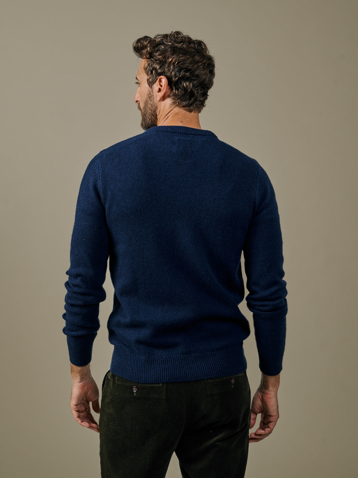 Aubin Navy Bransbury Lambswool V Neck | V-Neck