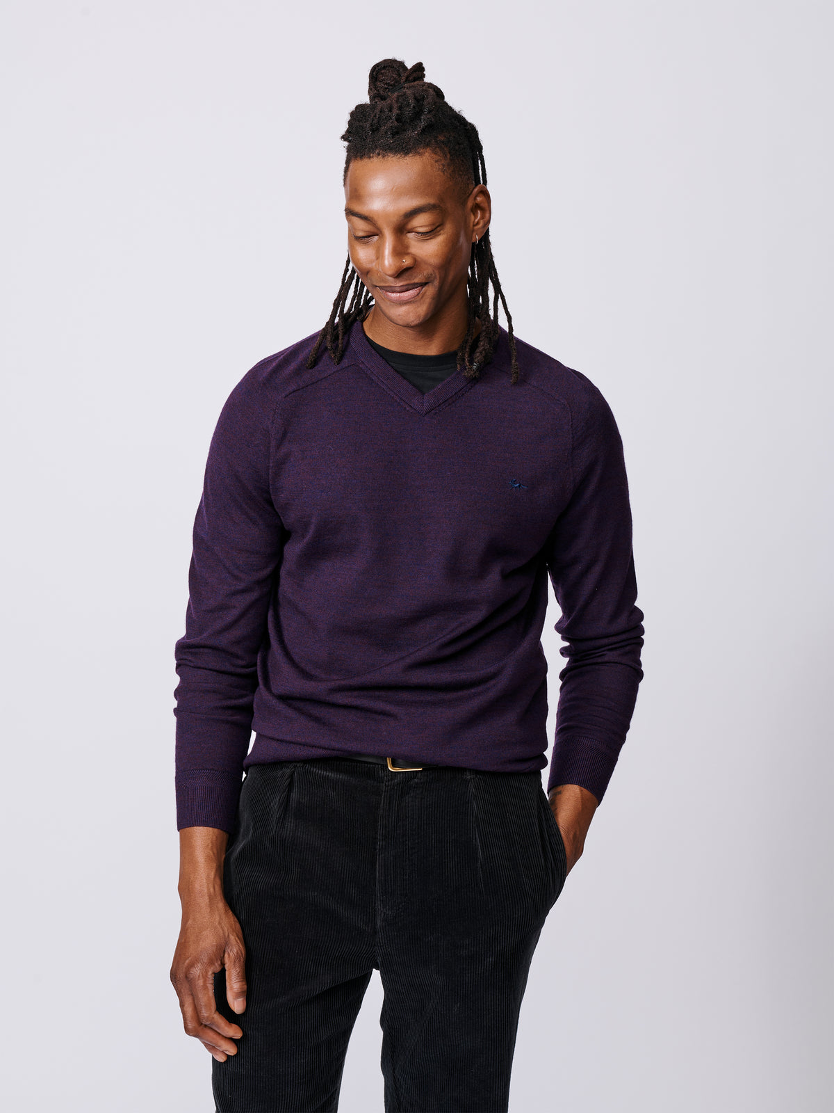 Aubin Dark Purple Burnham Extra Fine Merino V-Neck Jumper | V-Neck