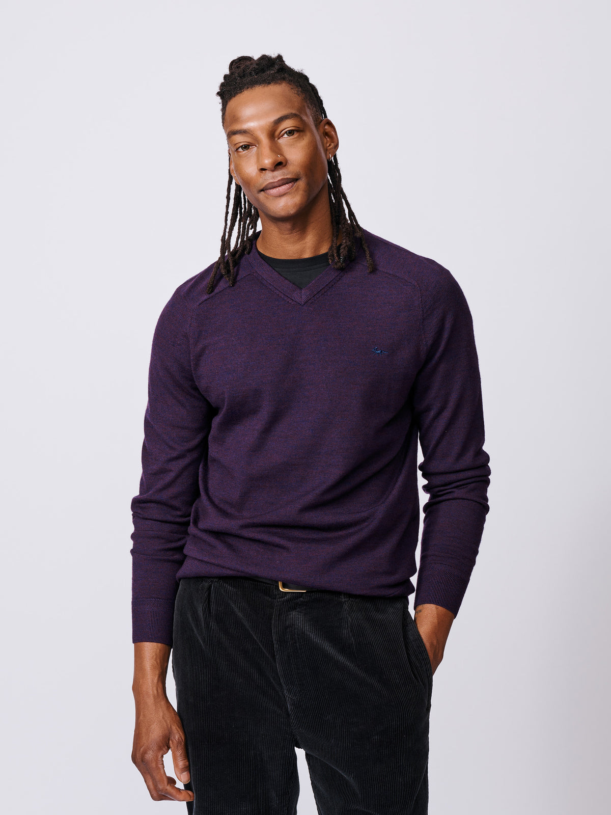 Aubin Dark Purple Burnham Extra Fine Merino V-Neck Jumper | V-Neck