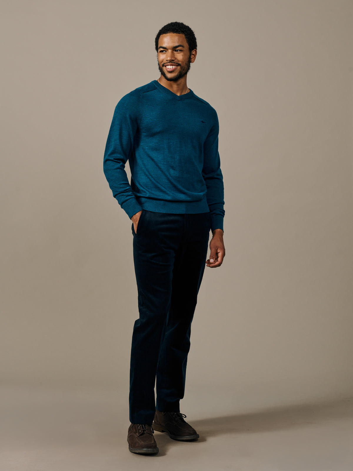 Aubin Peacock Burnham Extra Fine Merino V Neck Jumper | V-Neck