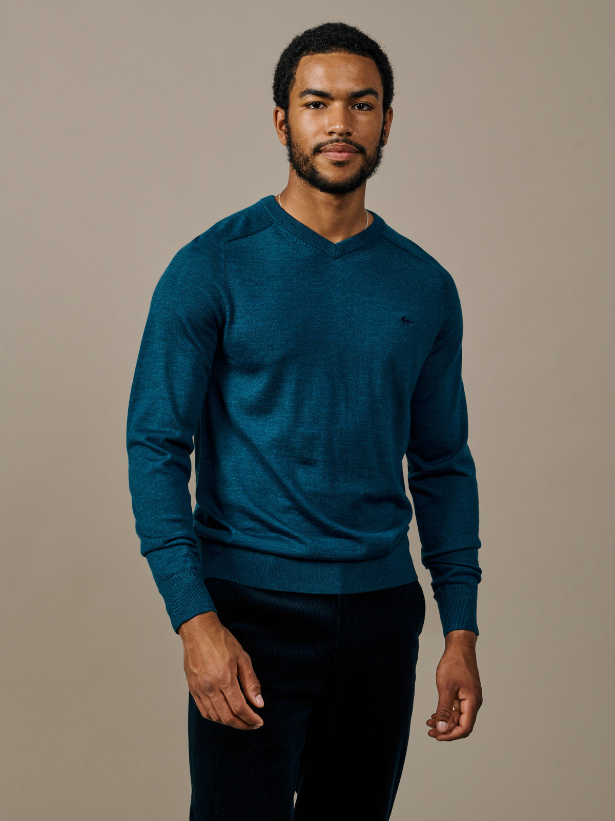 Aubin Peacock Burnham Extra Fine Merino V Neck Jumper | V-Neck