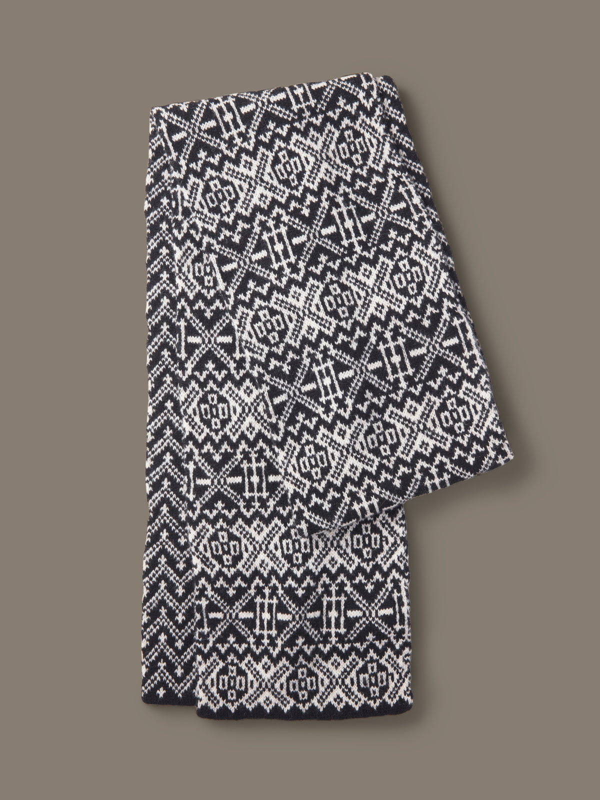 Aubin Black/White Dudley Fairisle Scarf | Scarf
