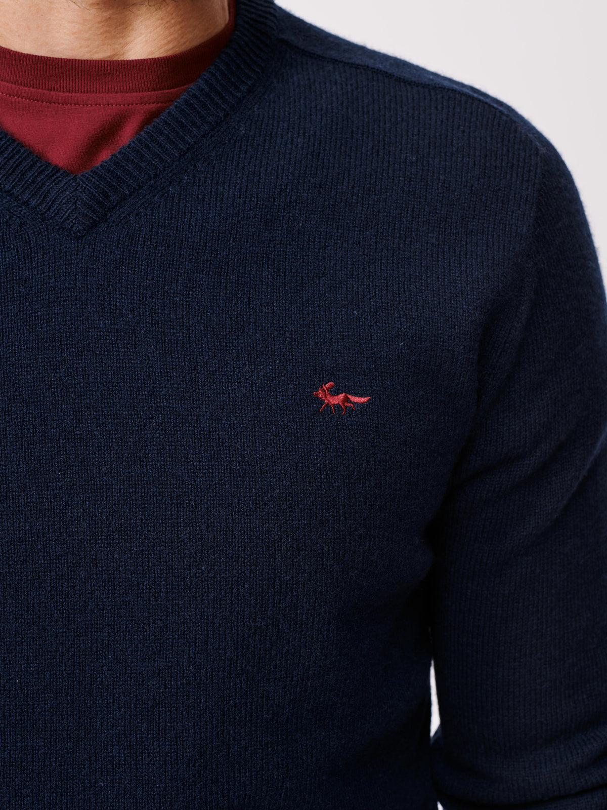 Aubin Navy Eastbourne Merino V Neck | V-Neck