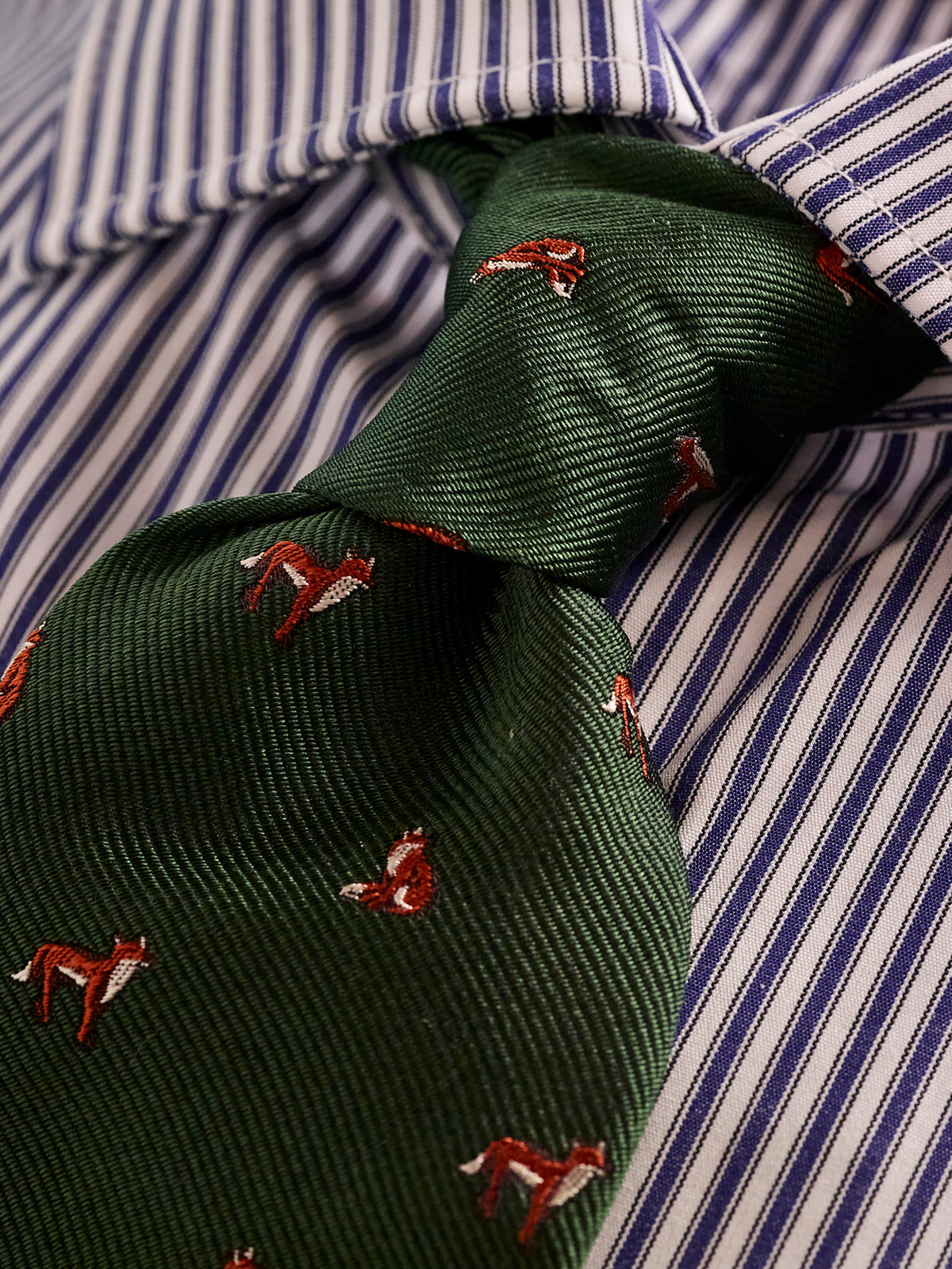 Aubin Dark Green Fox Jacquard Fox Tie | Ties