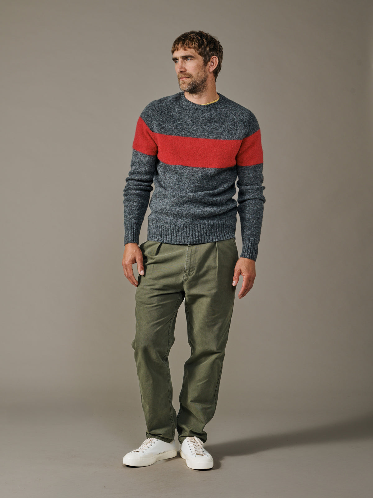 Aubin Charcoal/Rouge Prestwick Shetland Crew Neck Jumper | Crew Neck