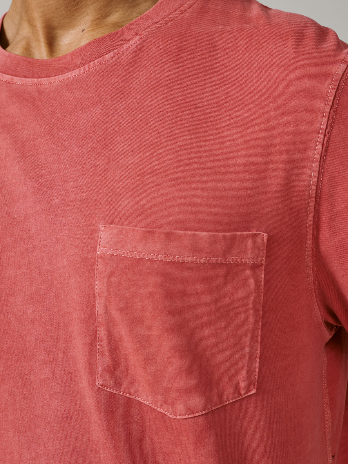 Aubin Washed Coral Hareby Garment Dyed Cotton T-Shirt | Relaxed Tee
