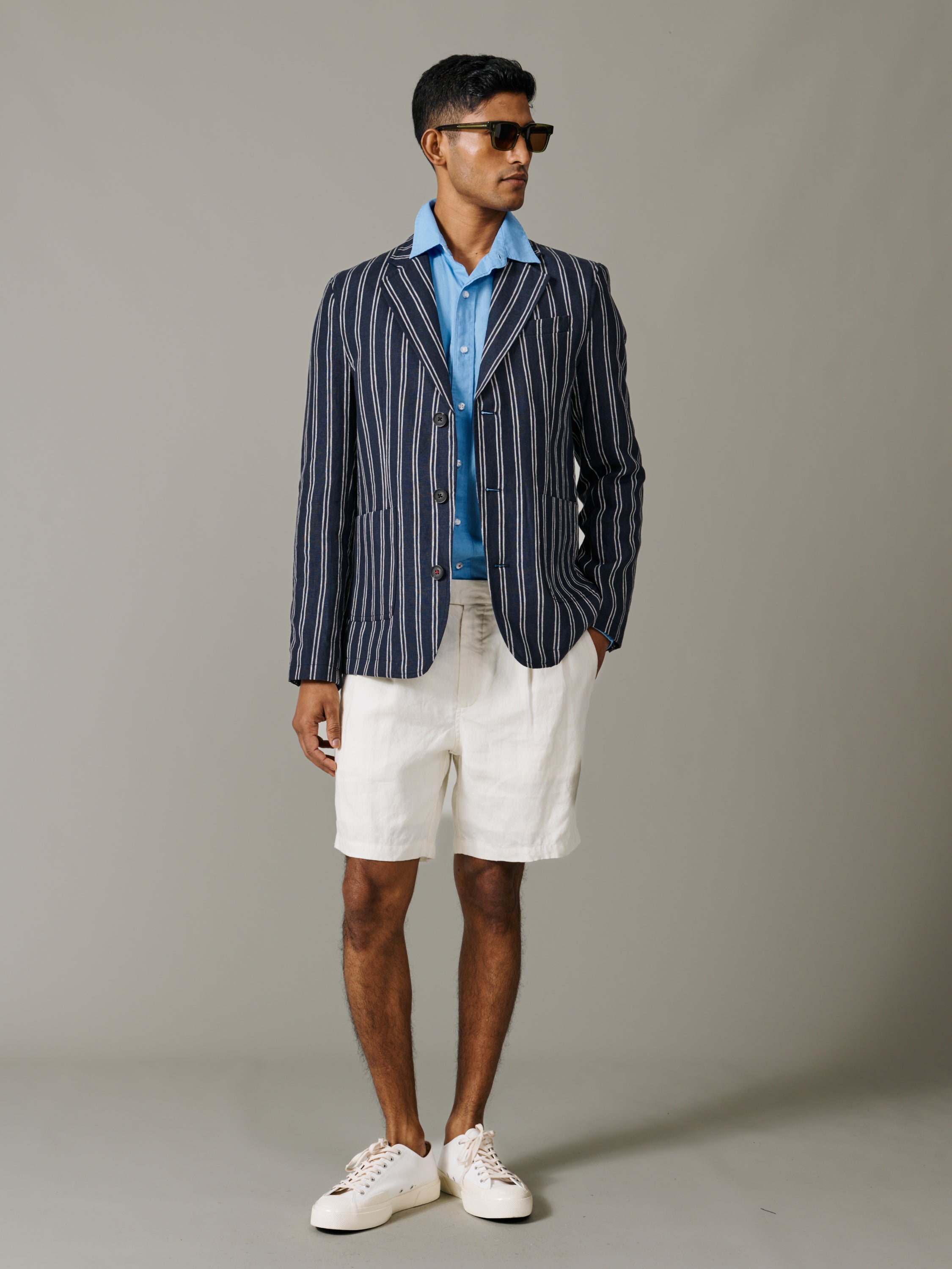 Video of Aubin Belvedere Relaxed Linen Jacket in Navy/Ecru Stripe