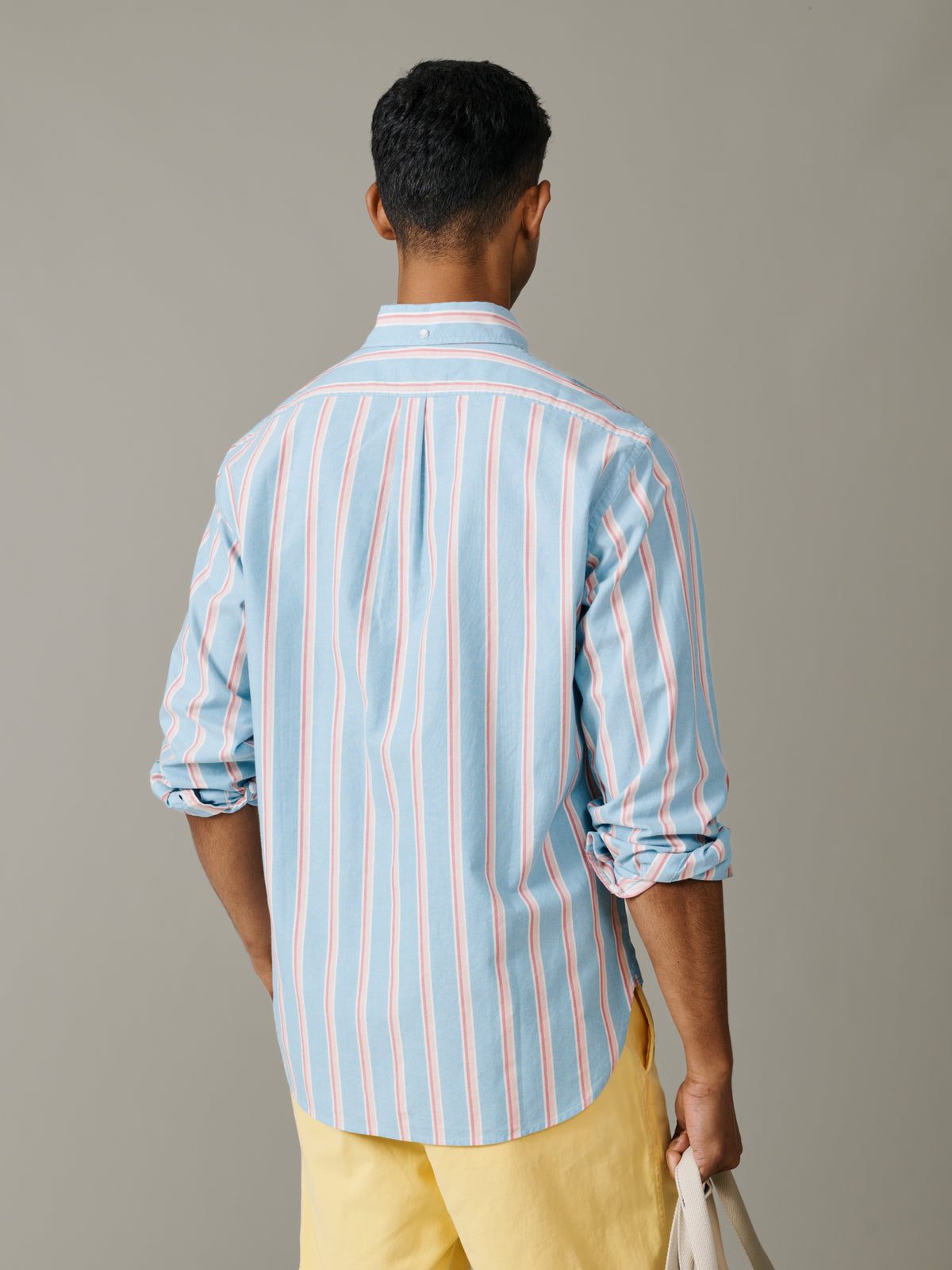 Video of Aubin Walesby Lightweight Relaxed Oxford Shirt in Blue Stripe