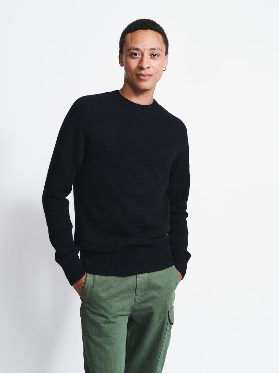 Black Prestwick Shetland Crew Neck